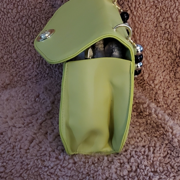 Purse - Picture 2 of 3